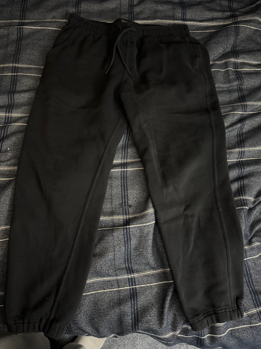 Abercrombie & Fitch Essential Cinched Sweatpant Black